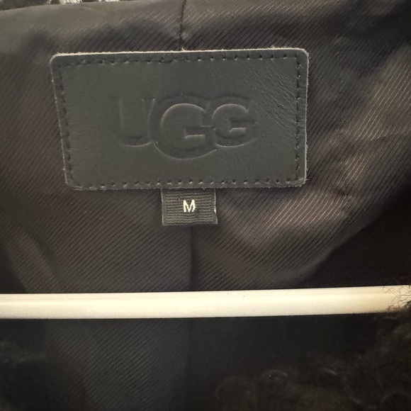 UGG Women's Plush Black Teddy Jacket - Picture 4 of 7